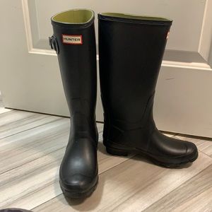 Hunter -Tall Black Boots